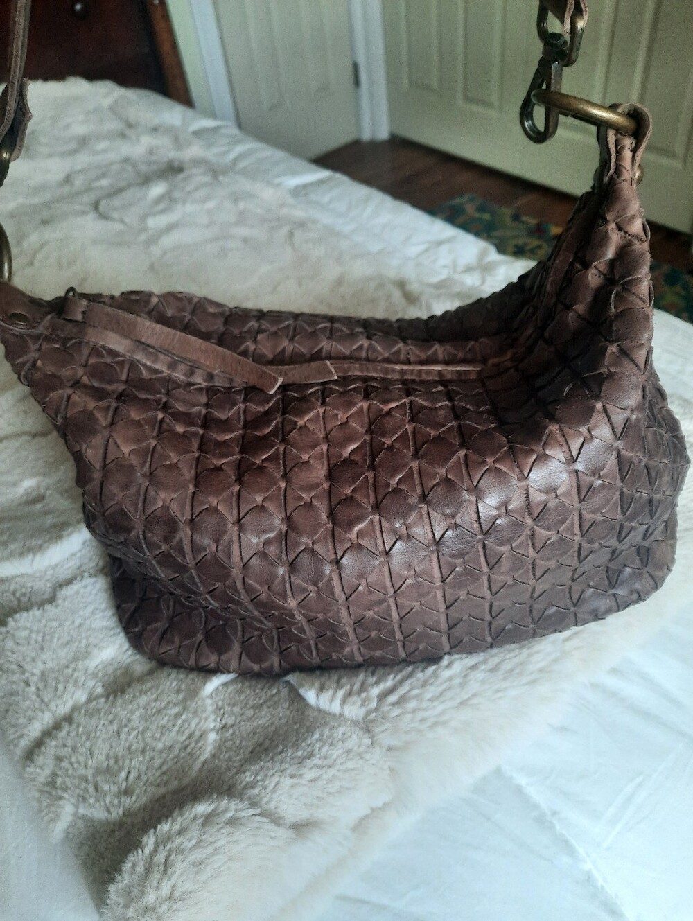 Woven Leather Hobo Shoulder Bag - Brown